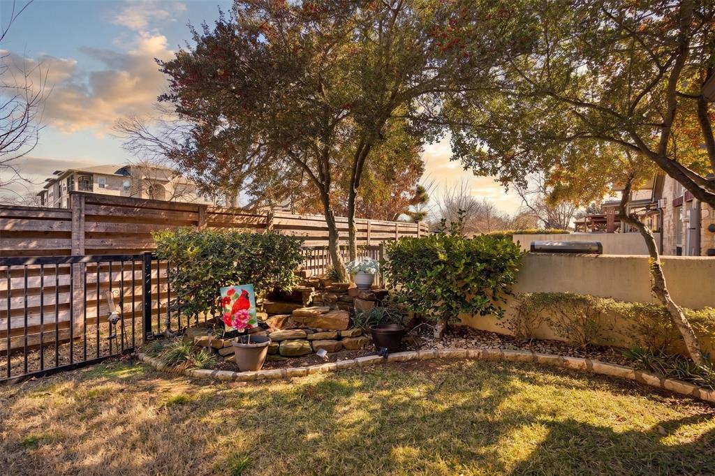 703 N Avalon Court, Granbury, TX 76048
