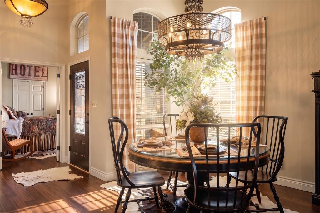703 N Avalon Court, Granbury, TX 76048