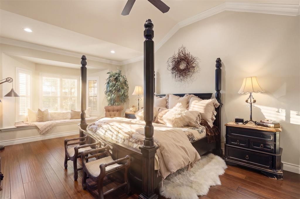 703 N Avalon Court, Granbury, TX 76048