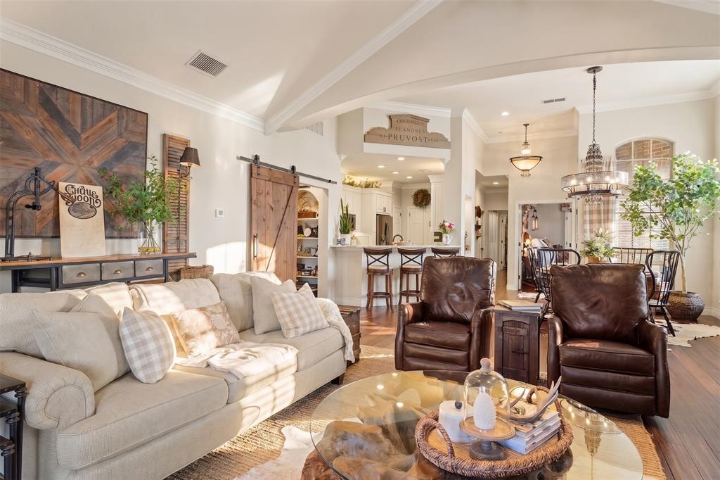 703 N Avalon Court, Granbury, TX 76048