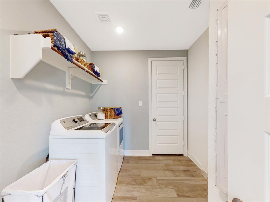1401 Snapdragon Court, Celina, TX 75078