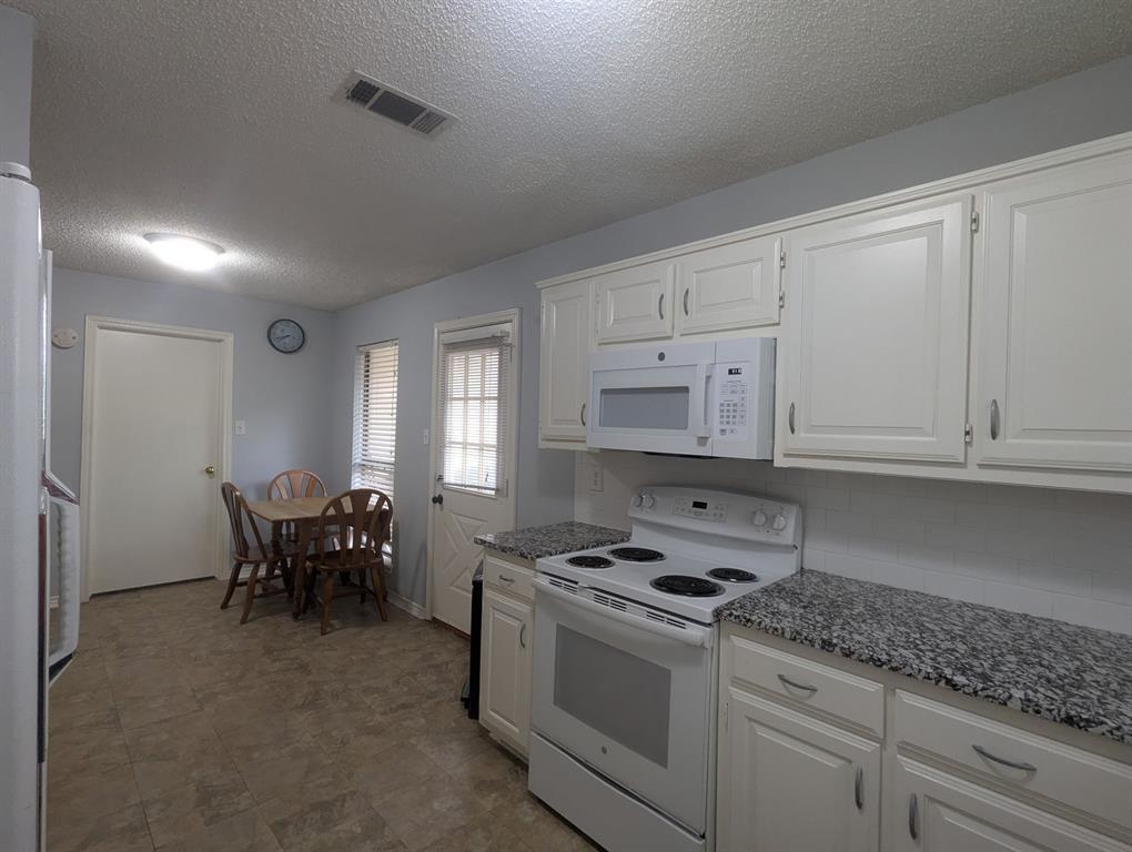 3818 Missouri Street, Sachse, TX 75048