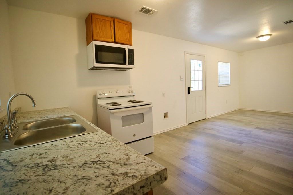 14192 Campfire Circle, Log Cabin, TX 75148