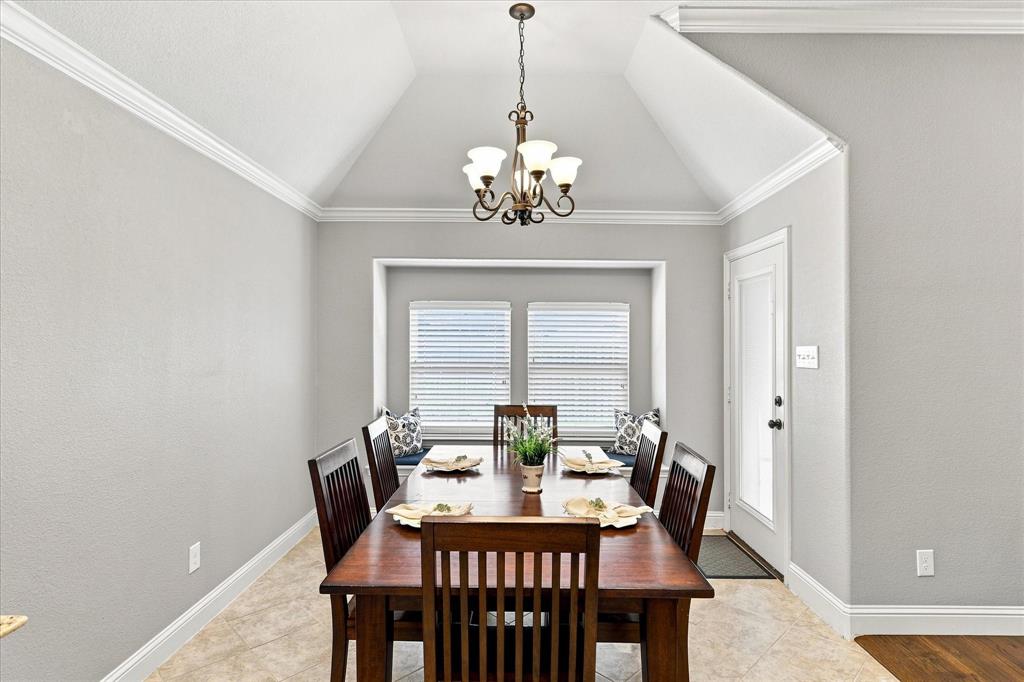 Dining Area looking to backyard