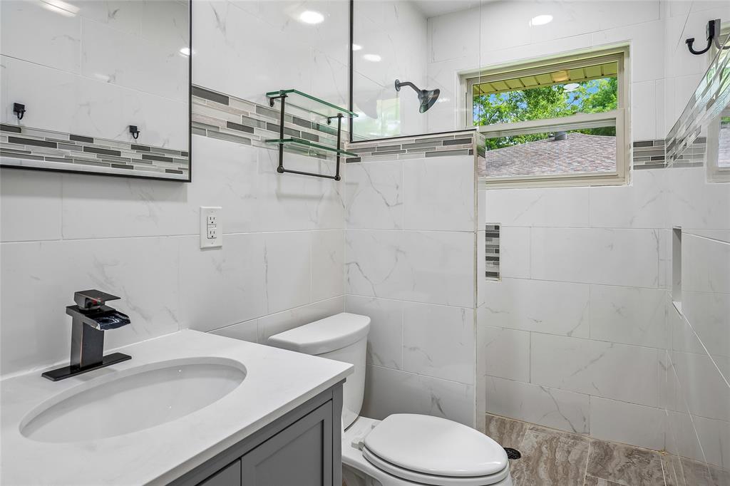 13430 Challaburton Drive, Farmers Branch, TX 75234