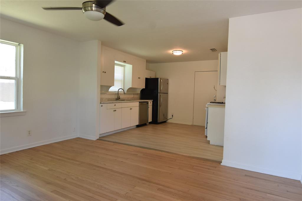 1202 Sunnyside Avenue, Cockrell Hill, TX 75211