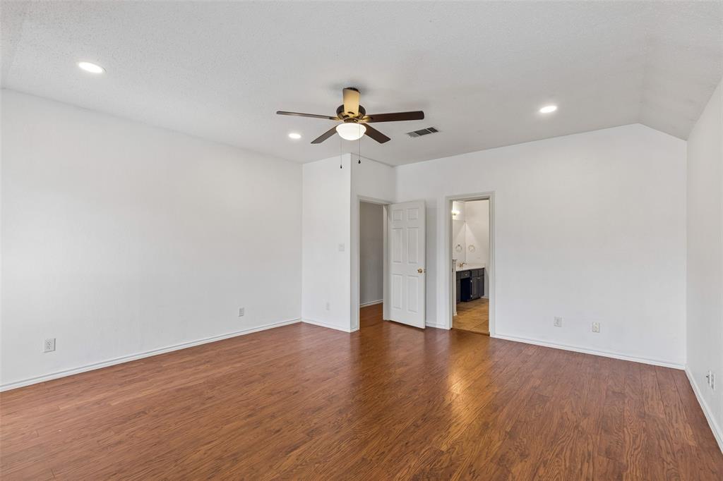2212 Meadowstone Drive, Carrollton, TX 75006