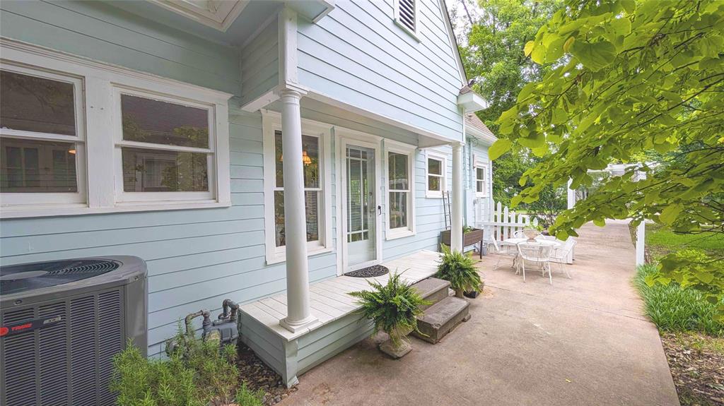1106 Tucker Street, McKinney, TX 75069