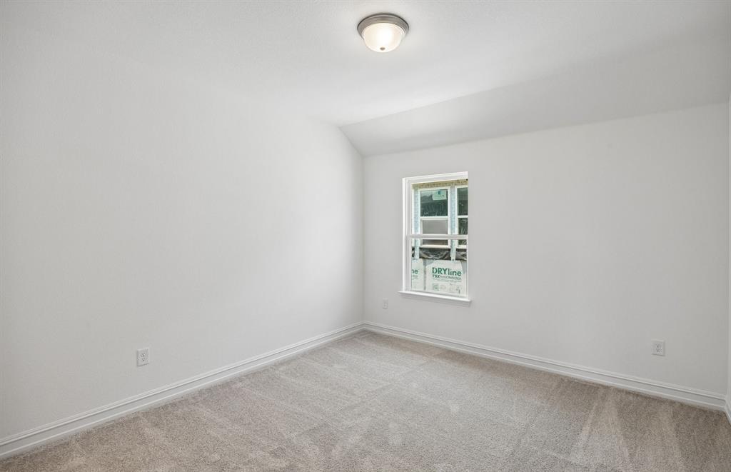 Secondary bedroom