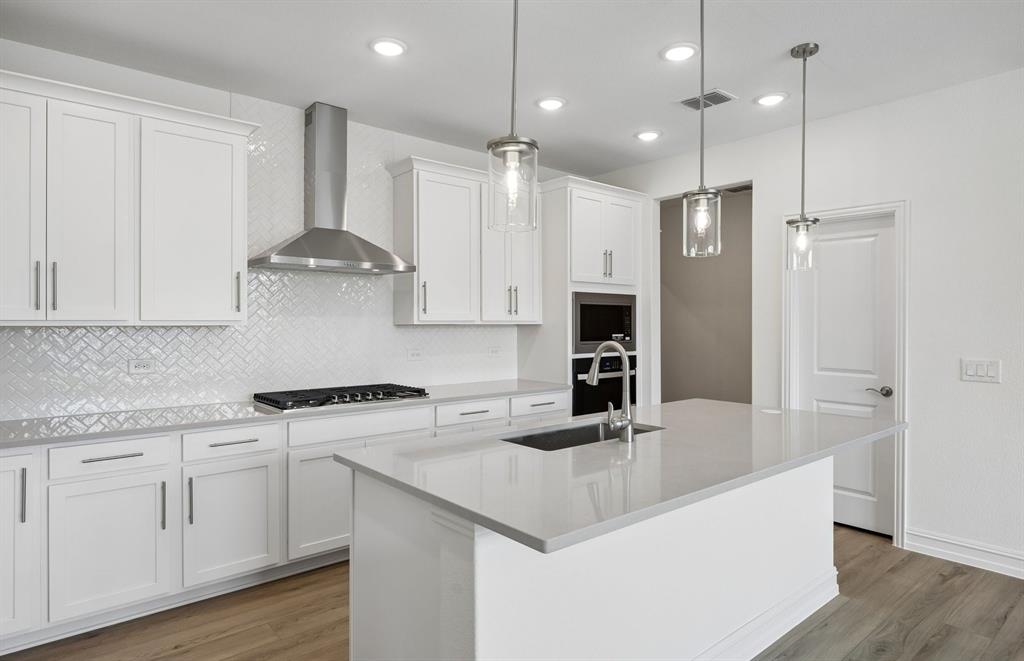 Abundant cabinet space in kitchen Abundant cabinet space in kitchen