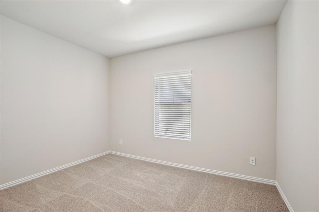 Photo is not of the actual home, but is an inspirational photo of builder’s model home and may depict options, furnishings, and/or decorator features that are not included.