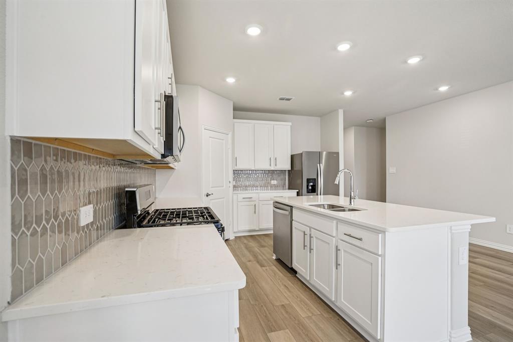 Photo is not of the actual home, but is an inspirational photo of builder’s model home and may depict options, furnishings, and/or decorator features that are not included.