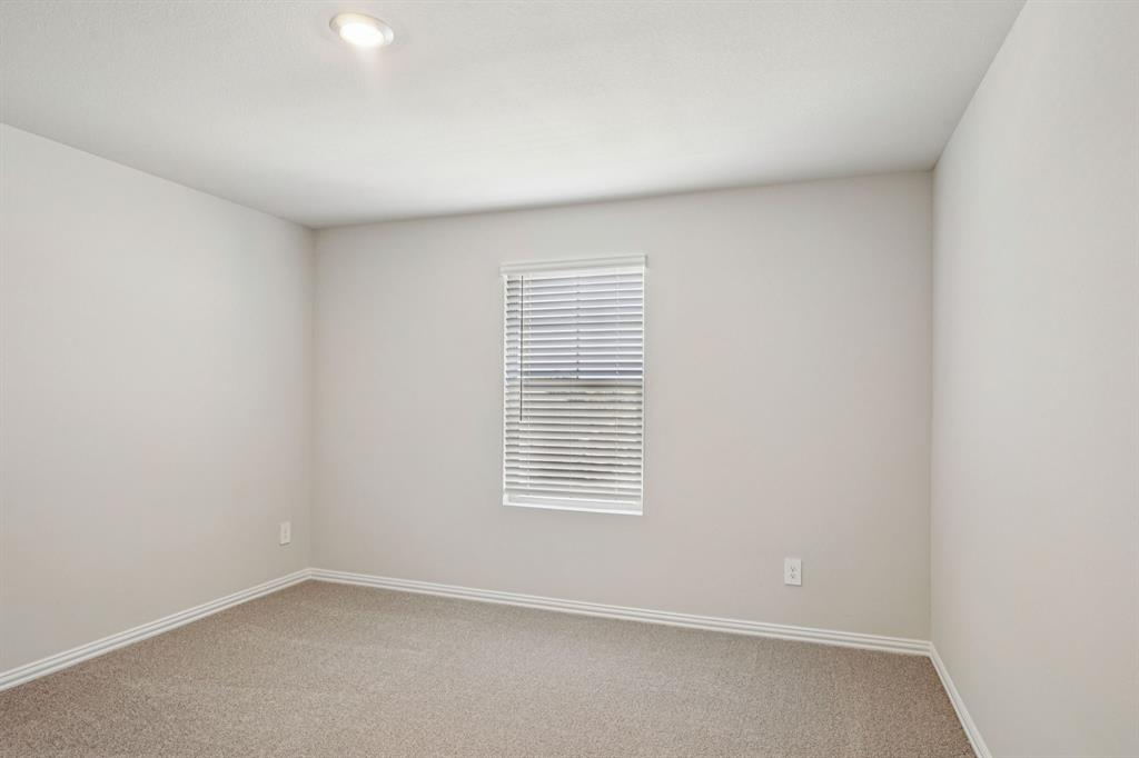 Photo is not of the actual home, but is an inspirational photo of builder’s model home and may depict options, furnishings, and/or decorator features that are not included.