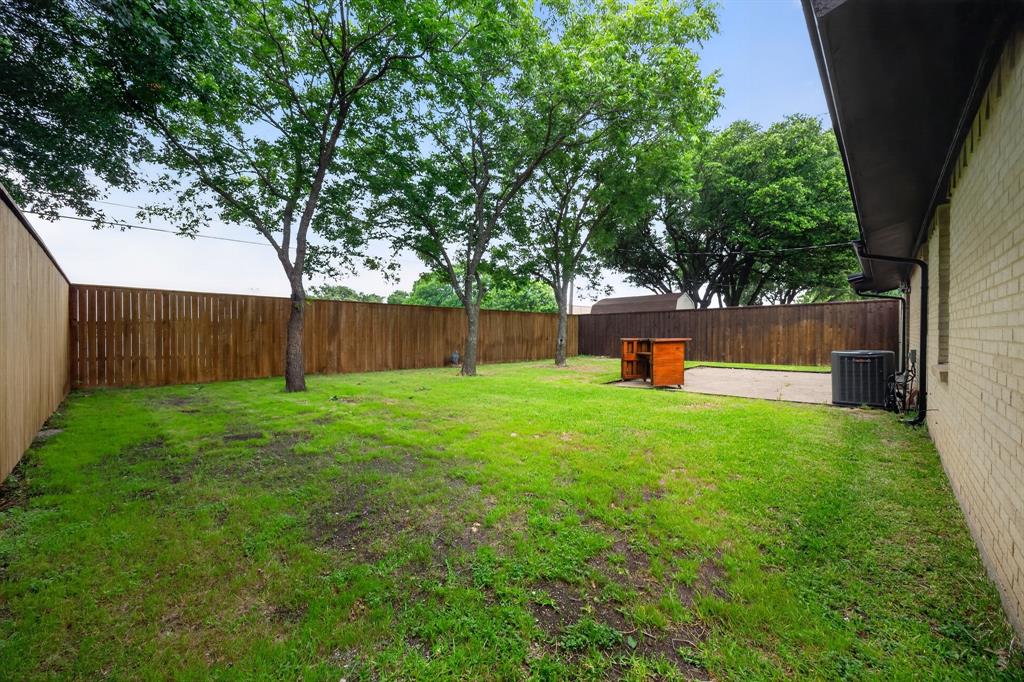 8617 Flicker Lane, Dallas, TX 75238