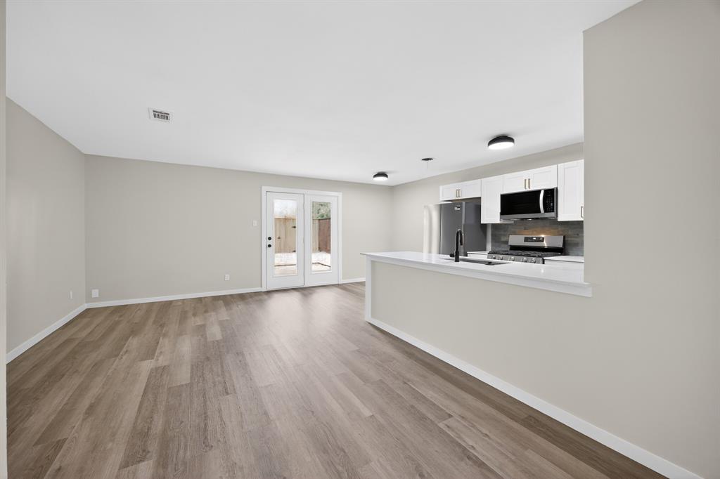 8617 Flicker Lane, Dallas, TX 75238