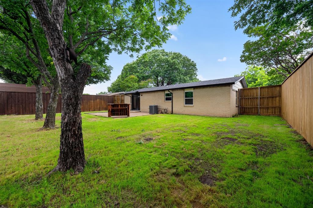 8617 Flicker Lane, Dallas, TX 75238