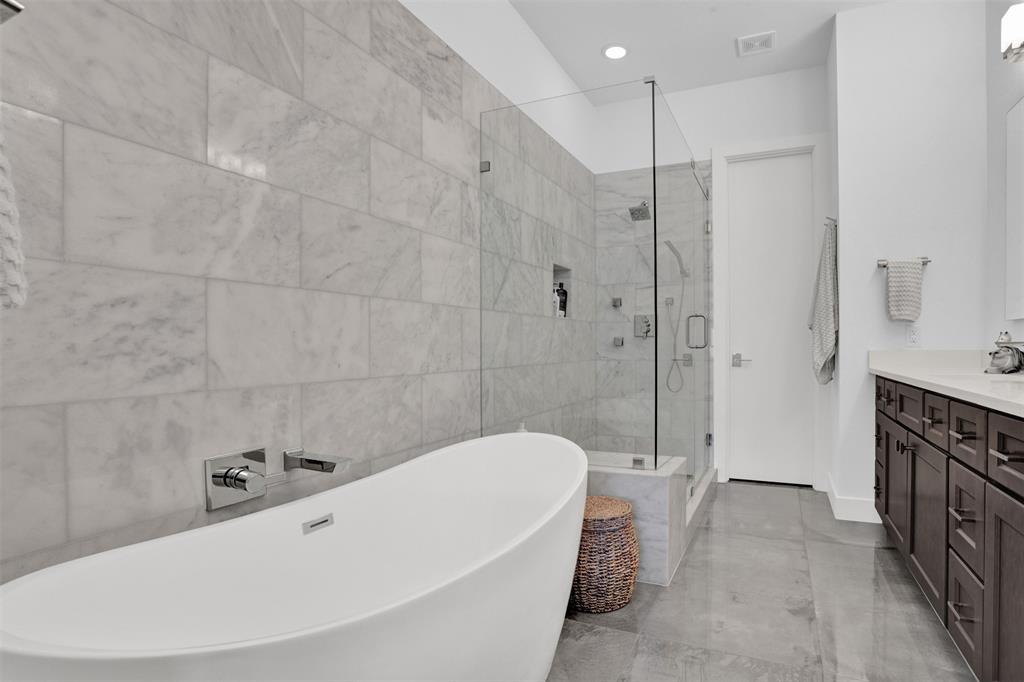 13001 Hutton Drive, #10, Farmers Branch, TX 75234