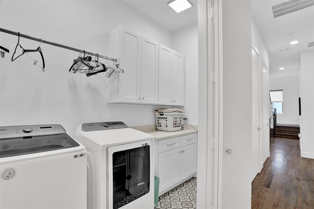 13001 Hutton Drive, #10, Farmers Branch, TX 75234