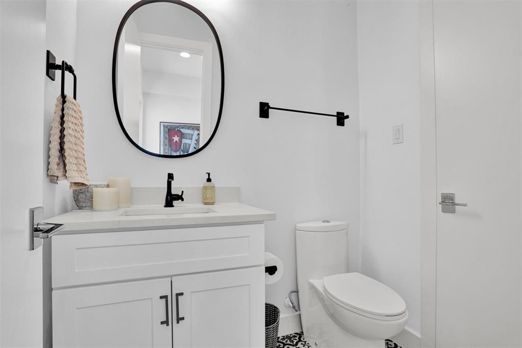 13001 Hutton Drive, #10, Farmers Branch, TX 75234