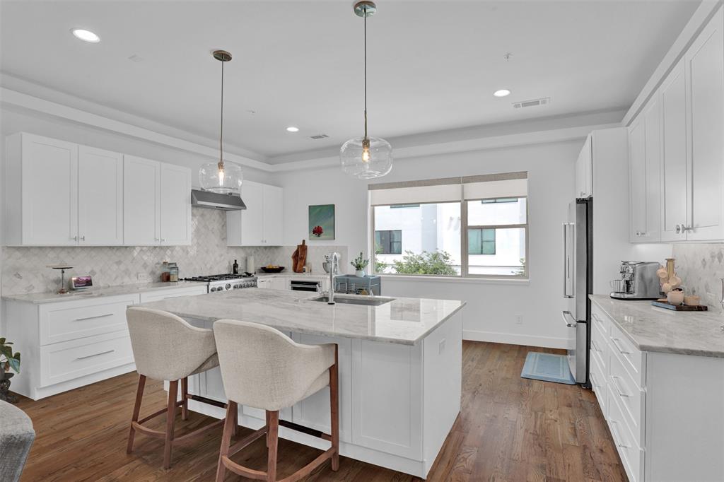 13001 Hutton Drive, #10, Farmers Branch, TX 75234