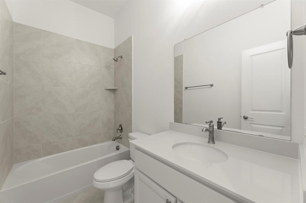 22. 3404 Haygood - 3RD Bath