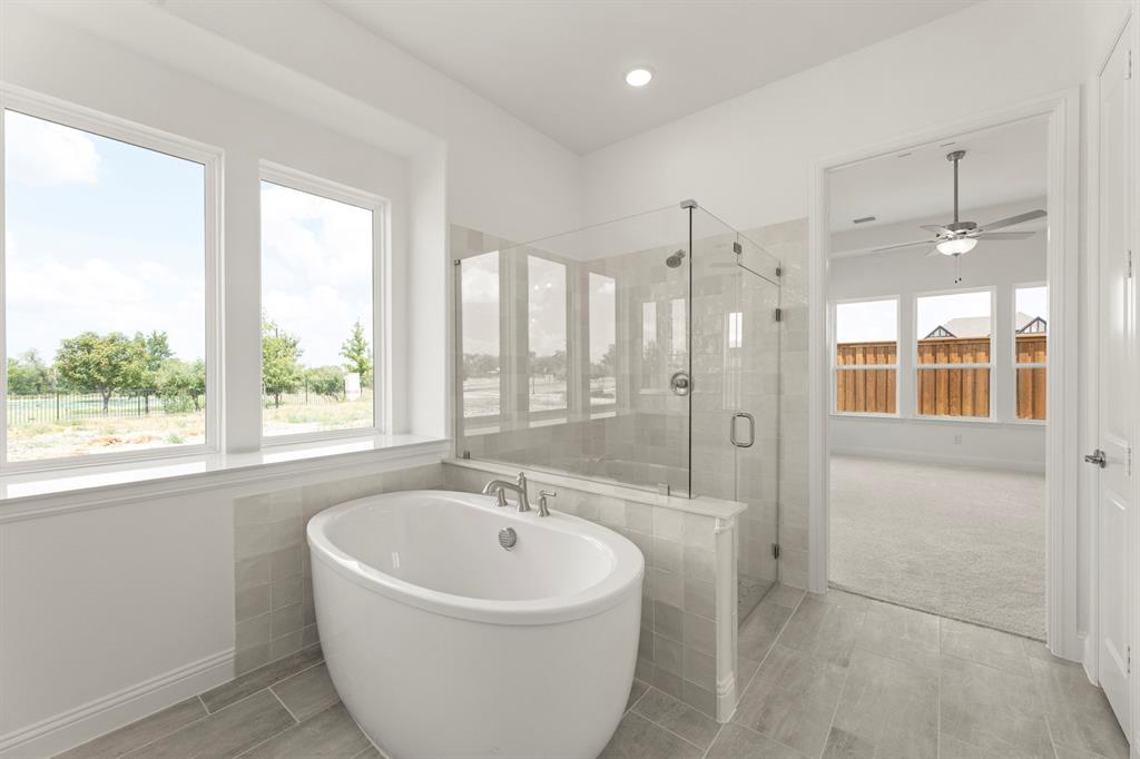 17. 3404 Haygood - Bath (2)