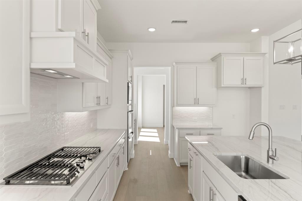 13. 3404 Haygood - Kitchen (3)