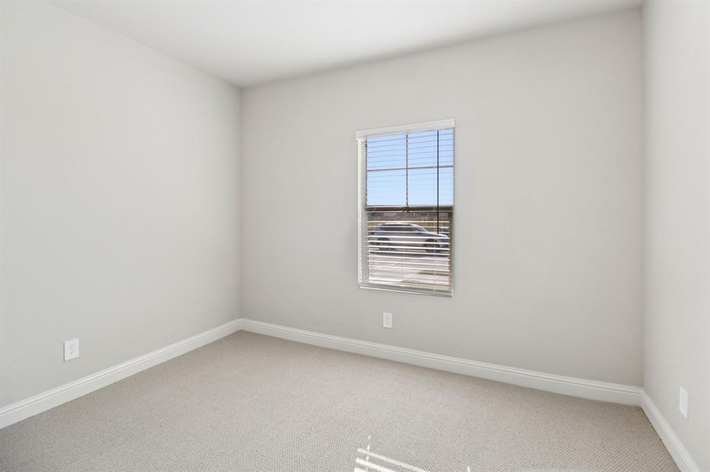 Photo is not of the actual home, but is an inspirational photo of builder’s model home and may depict options, furnishings, and/or decorator features that are not included.