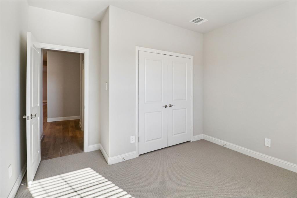 Photo is not of the actual home, but is an inspirational photo of builder’s model home and may depict options, furnishings, and/or decorator features that are not included.