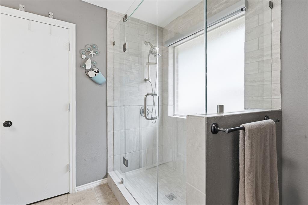 3209 Kingsbury Drive, McKinney, TX 75069