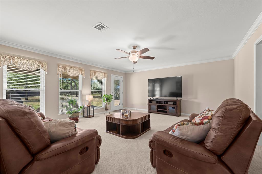 501 Brint Lane, Robinson, TX 76706