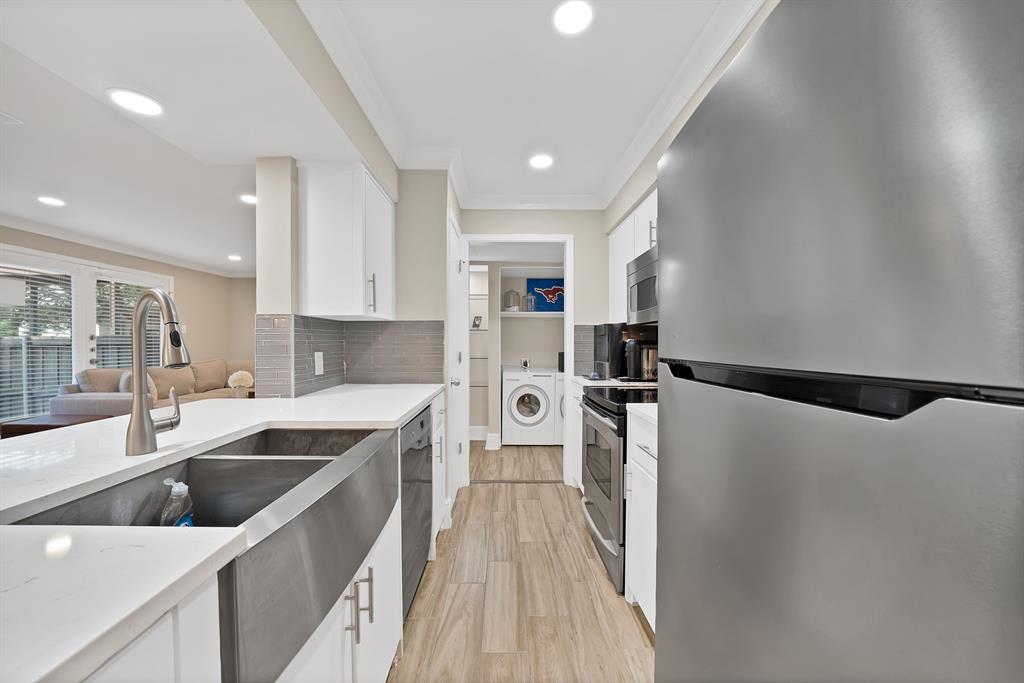 5904 Sandhurst Lane, #145, Dallas, TX 75206