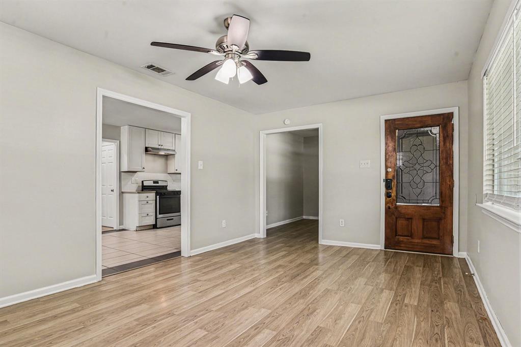 1125 Waweenoc Avenue, Dallas, TX 75216 1125 Waweenoc Avenue, Dallas, TX 75216