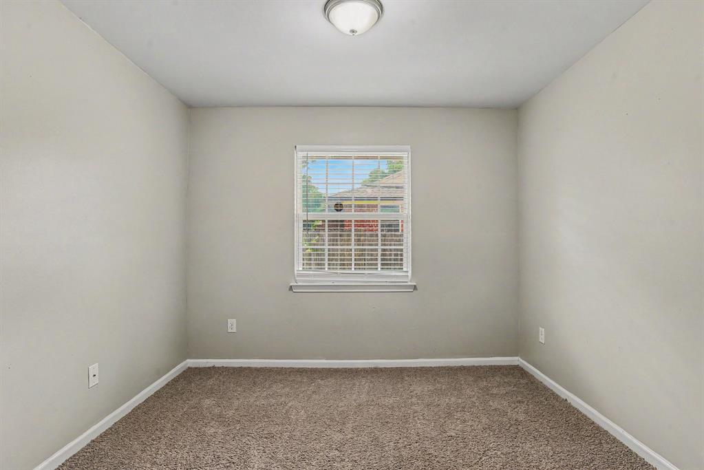 1125 Waweenoc Avenue, Dallas, TX 75216