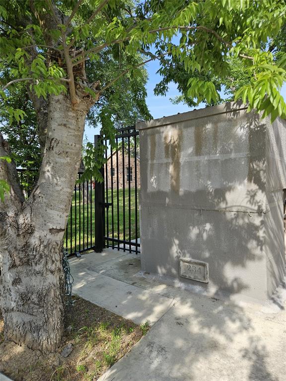 234 E FORK Road, Sunnyvale, TX 75182