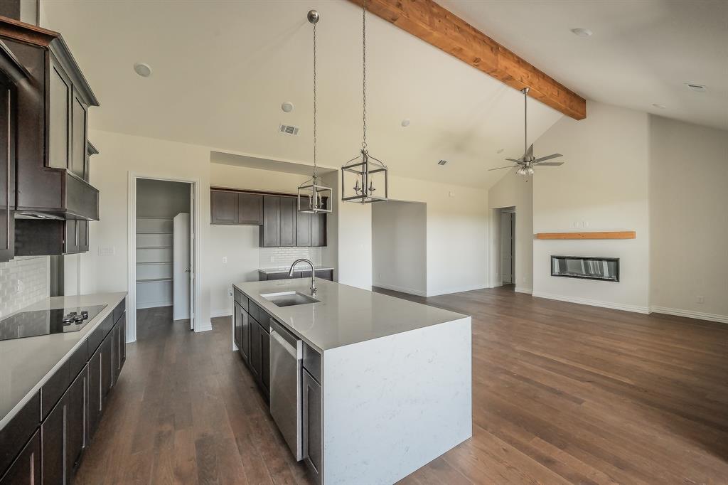 10610 Winter Wheat Lane, Venus, TX 76084