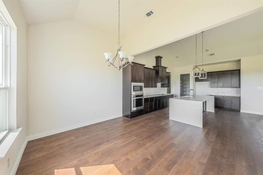 10610 Winter Wheat Lane, Venus, TX 76084