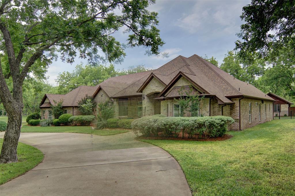 Just think - this beautiful home could be yours! Just think - this beautiful home could be yours!