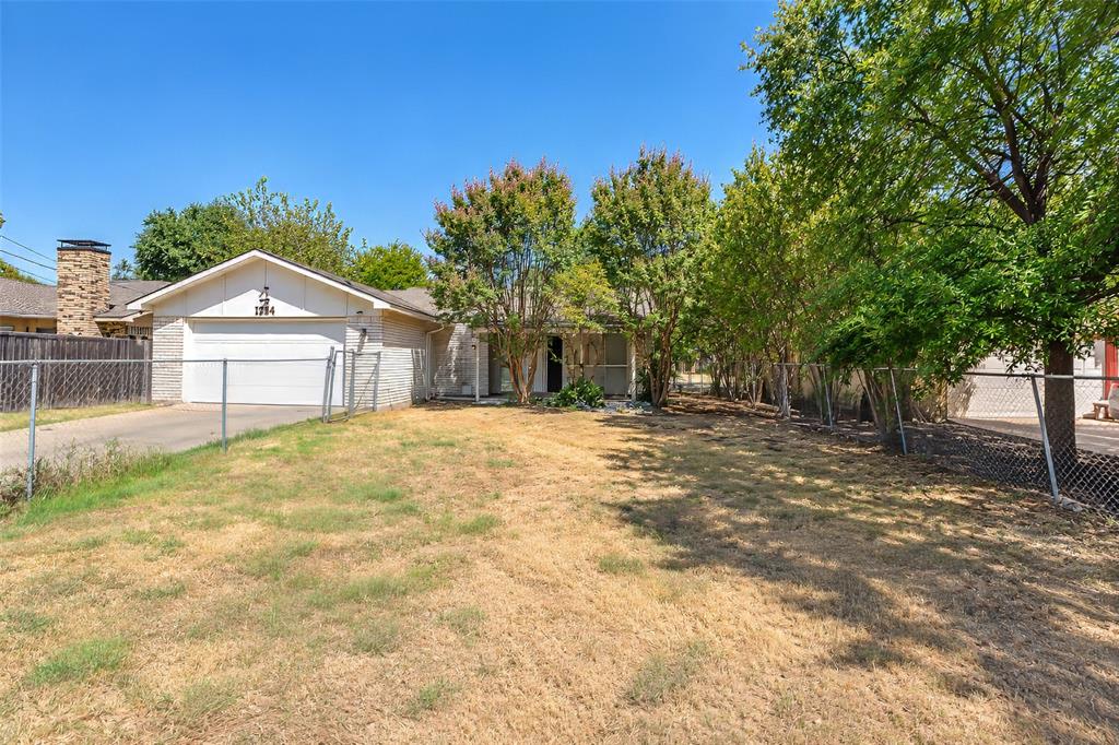 1204 W Spring Creek Parkway, Plano, TX 75023