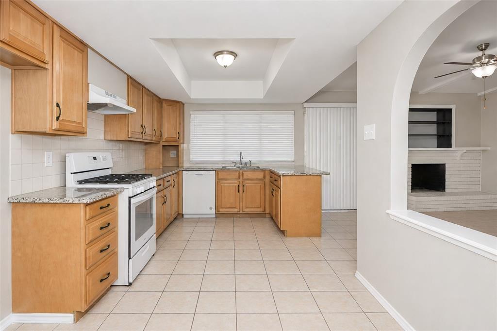 1204 W Spring Creek Parkway, Plano, TX 75023