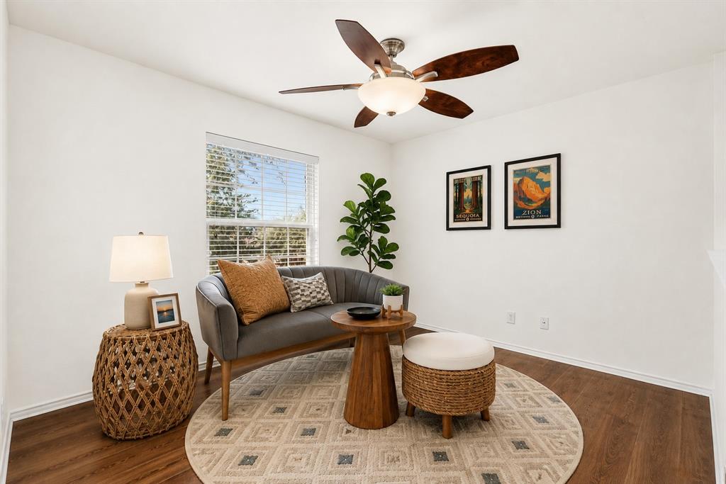 This room has been virtually staged