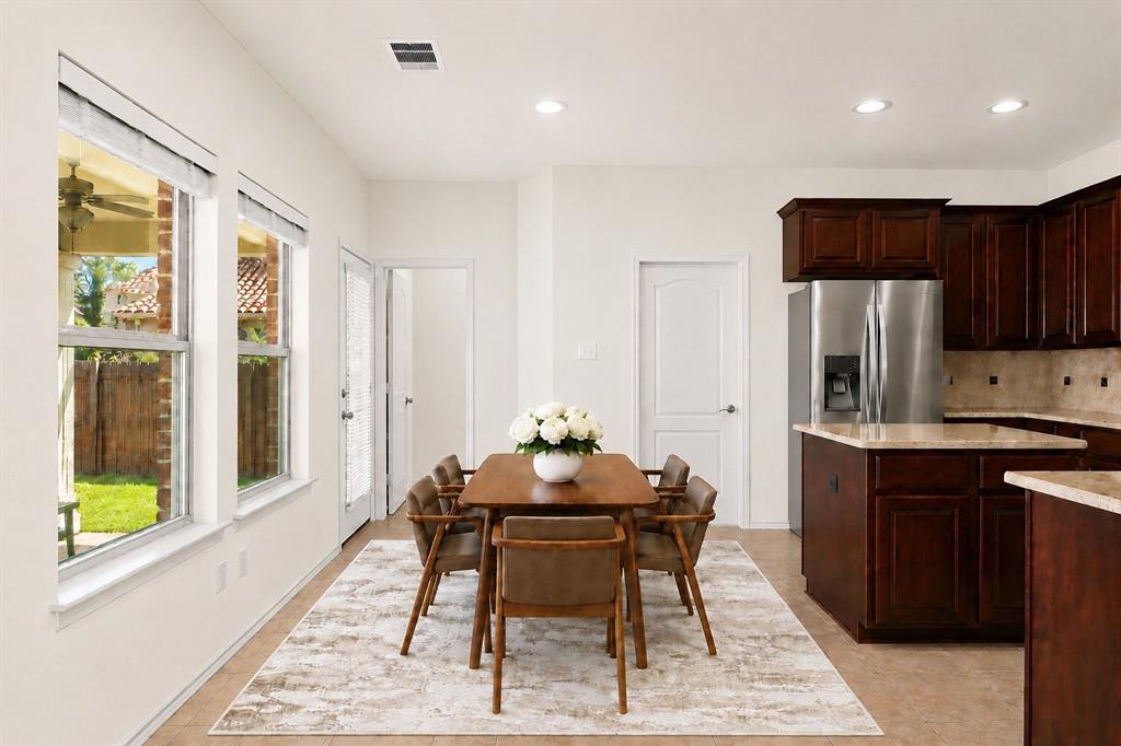 This room has been virtually staged
