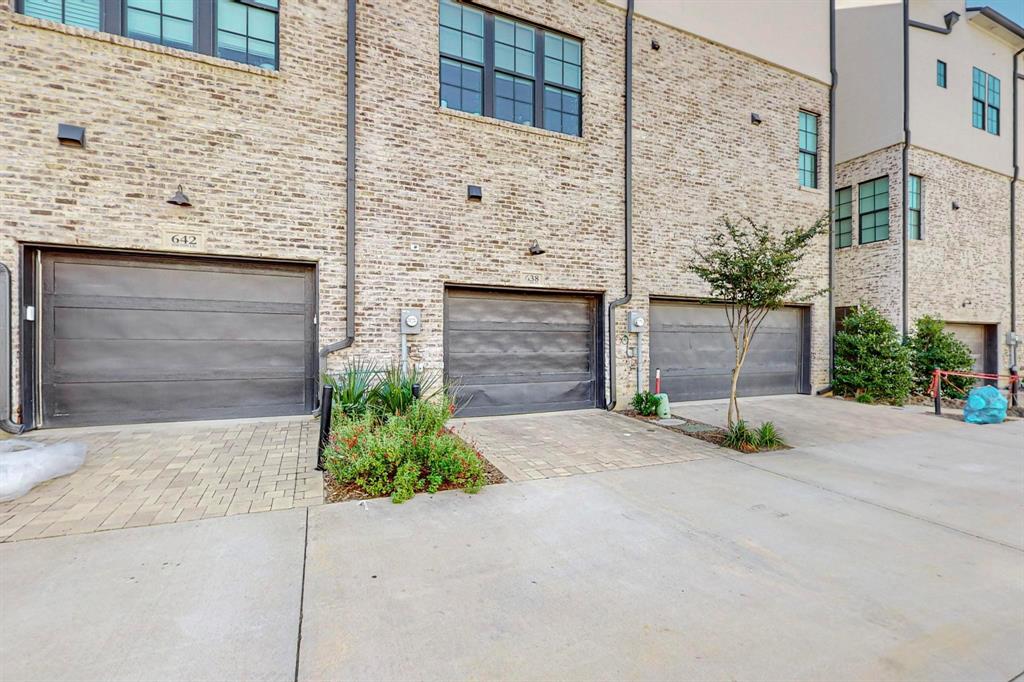 638 Dalton Lane, #802, Irving, TX 75039