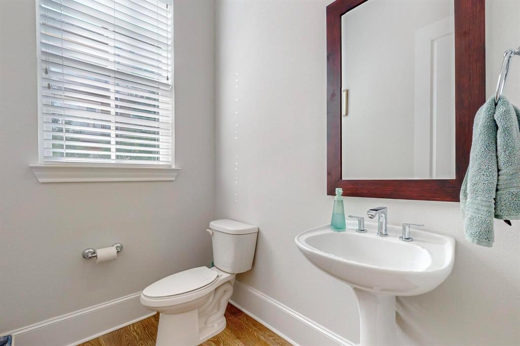 638 Dalton Lane, #802, Irving, TX 75039
