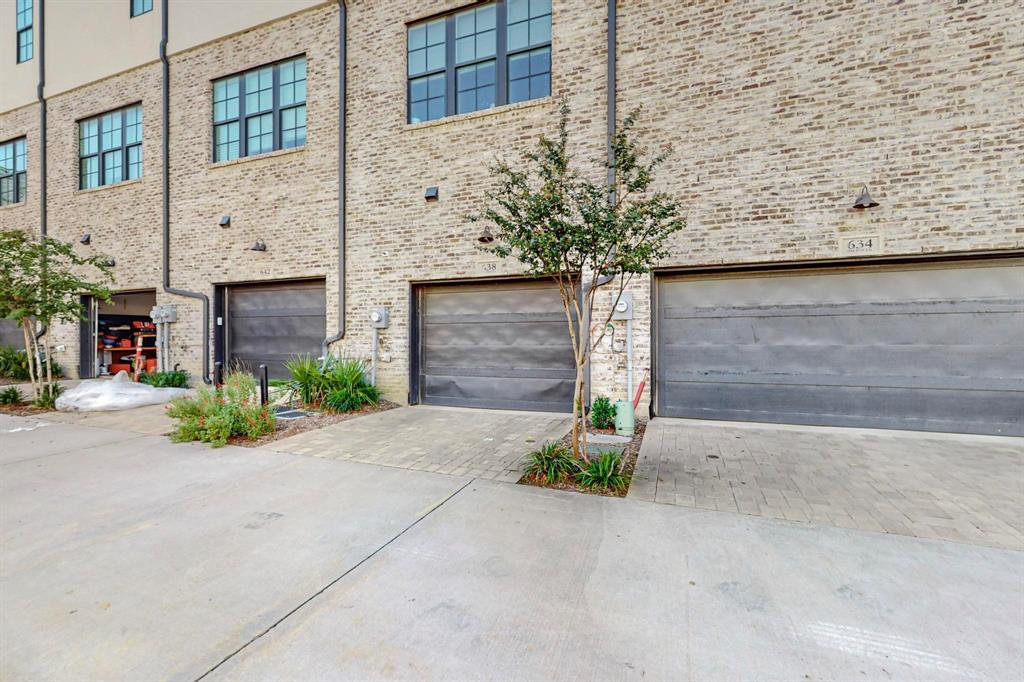 638 Dalton Lane, #802, Irving, TX 75039