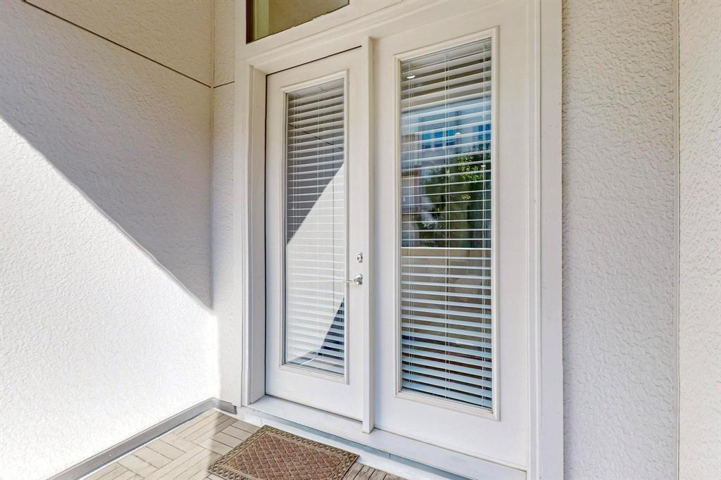 638 Dalton Lane, #802, Irving, TX 75039