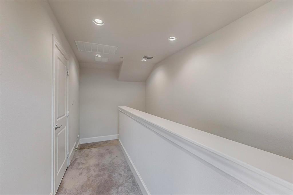 638 Dalton Lane, #802, Irving, TX 75039
