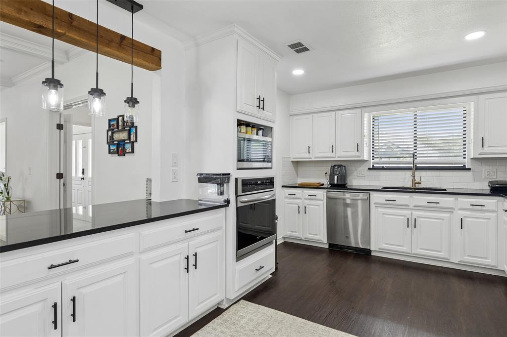 2405 Hanover Court, Rowlett, TX 75088 2405 Hanover Court, Rowlett, TX 75088