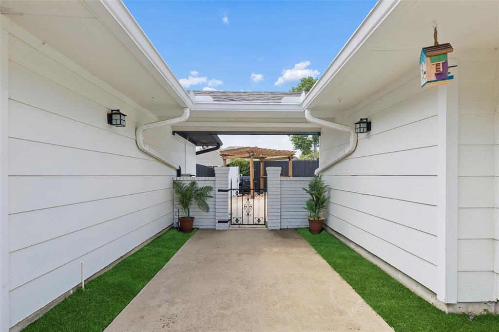 2405 Hanover Court, Rowlett, TX 75088