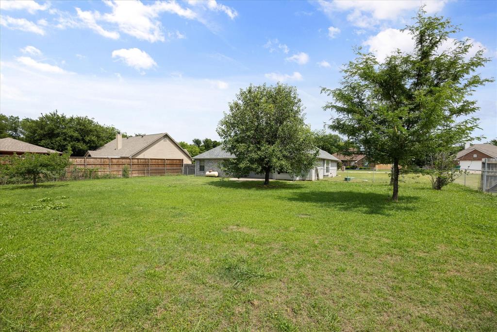 1904 Lazy Court, Granbury, TX 76048